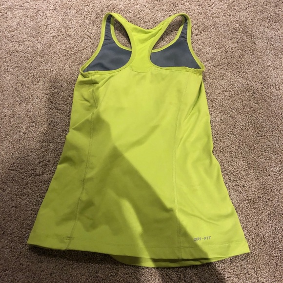 Nike lime green tank top - Picture 2 of 2